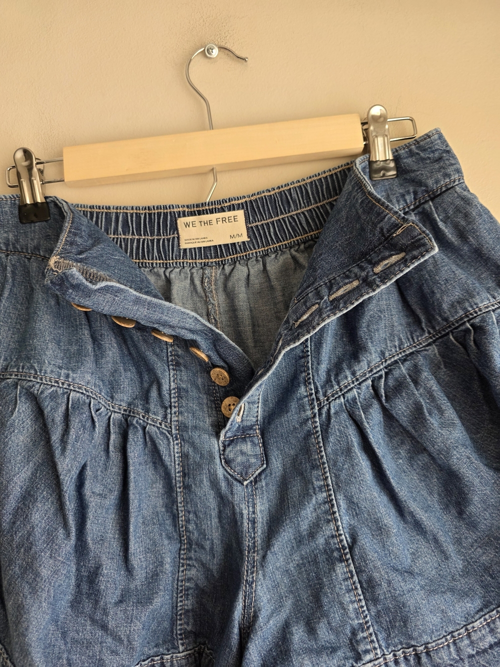 Free People We The Free Fleur Denim Shorts Tiered Flouncy Button Front Medium - Picture 10 of 10
